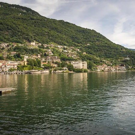 Al Laghée - Large New Modern In Center Town Apartment *