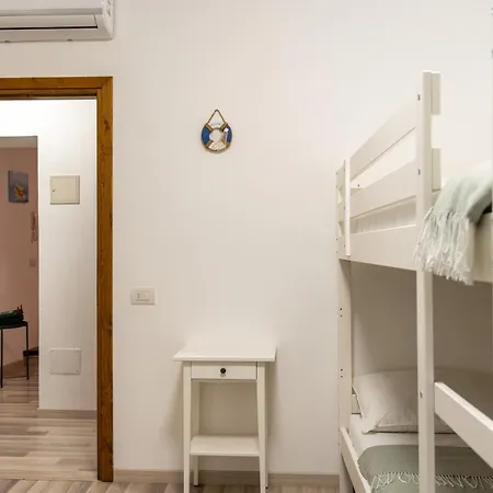 Al Laghée - New 2 Bedroom In Center *