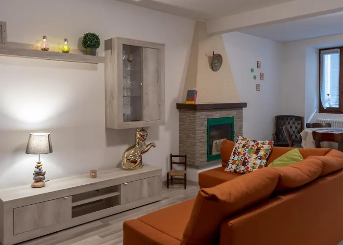 Al Laghee - Large New Modern In Center Town
